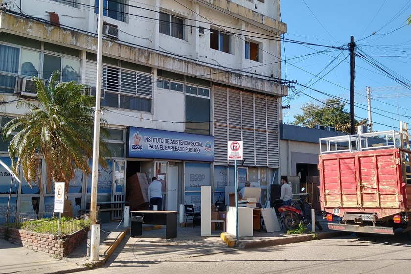 IASEP: Trasladan el mobiliario a la nueva sede
