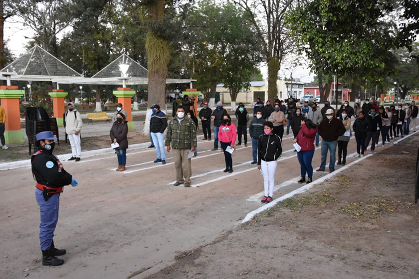De manera dinámica se pagó el IFE en Riacho He-Hé