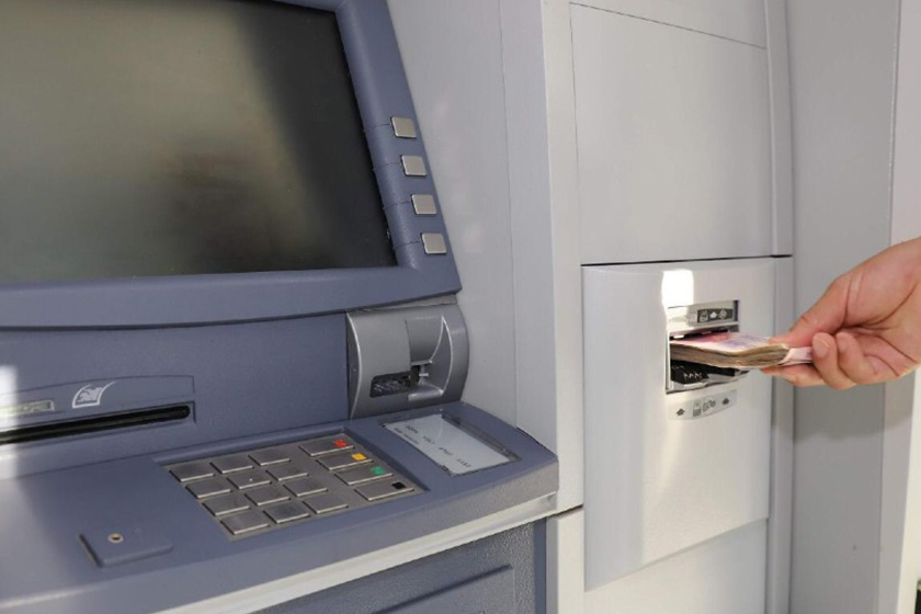 Comienza el pago de haberes estatales