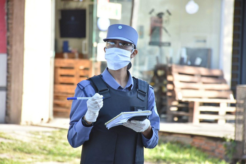 La Policía y el personal de salud “trabajan codo a codo” en la pandemia