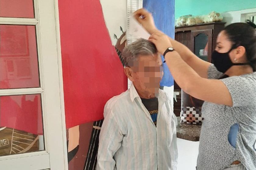 En pandemia refuerzan los controles de salud a los adultos mayores