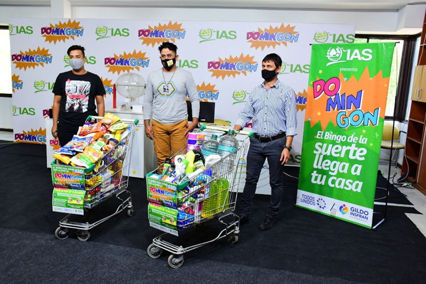 El Domingón entregó premios extras por números de tickets