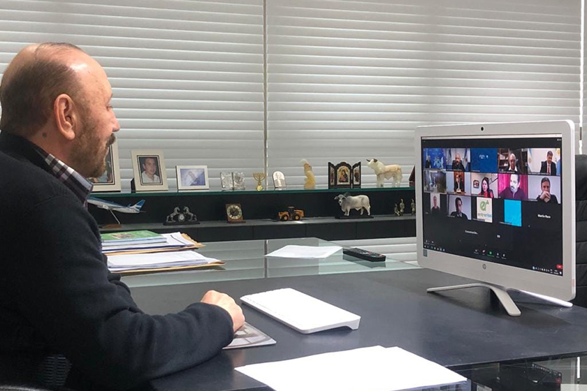 Gildo Insfrán participó de reunión por Hidrovía Paraguay-Paraná