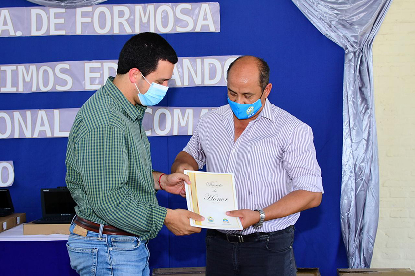 Valoran la entrega de equipos tecnológicos en Laguna Blanca