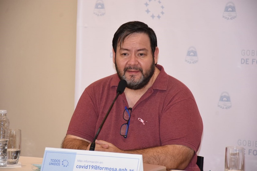 El paciente con cuadro moderado sigue con apoyatura de oxígeno
