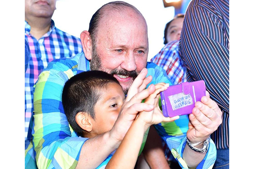 En las filas de la democracia y el valor de la vida respaldamos al nuestro gobernador