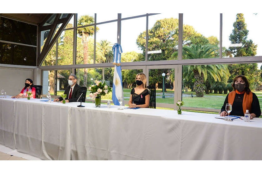 Formosa presente en lanzamiento de plan destinado a mujeres rurales