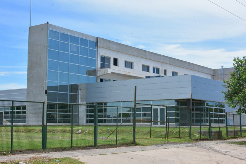 Avanzan obras de culminación del Centro de Medicina Nuclear y Radioterapia de Formosa