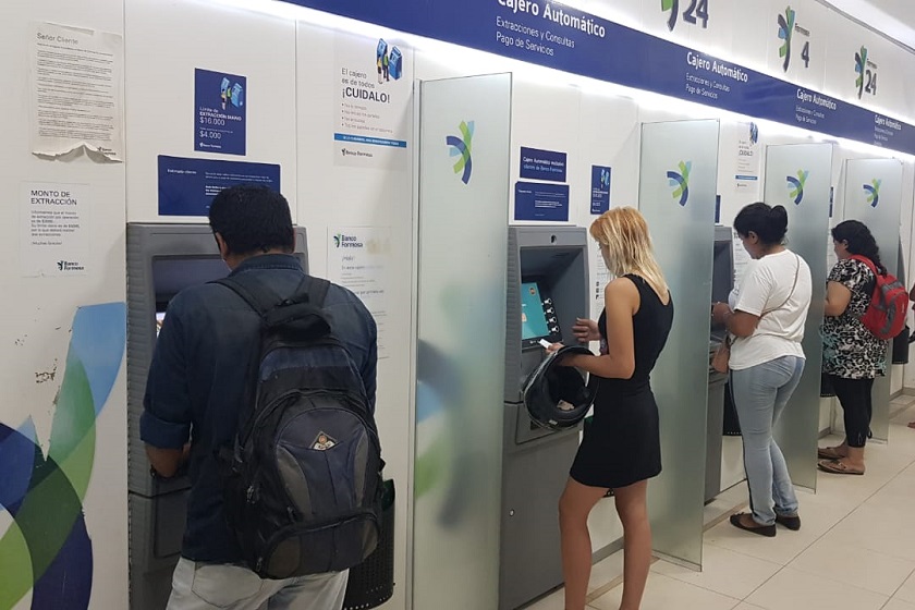 Inicia pago de haberes estatales con primer tramo del aumento salarial