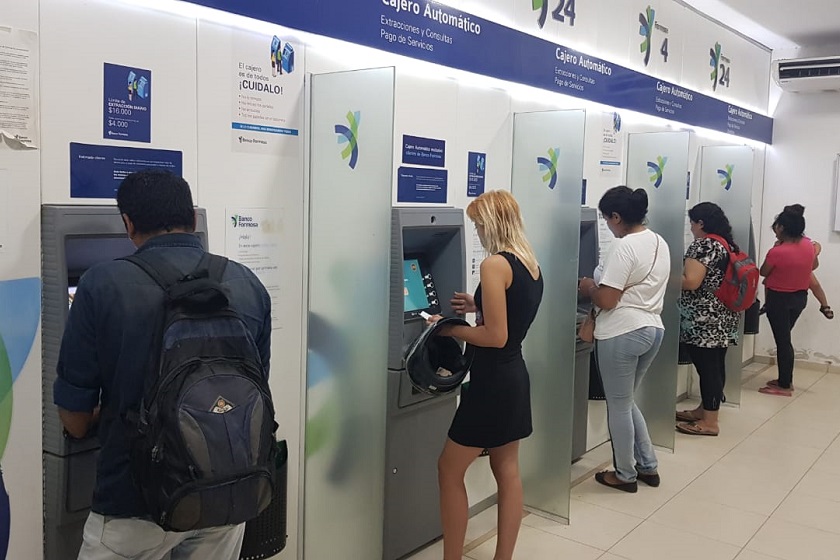 Se inicia el pago de sueldo y aguinaldo a municipales