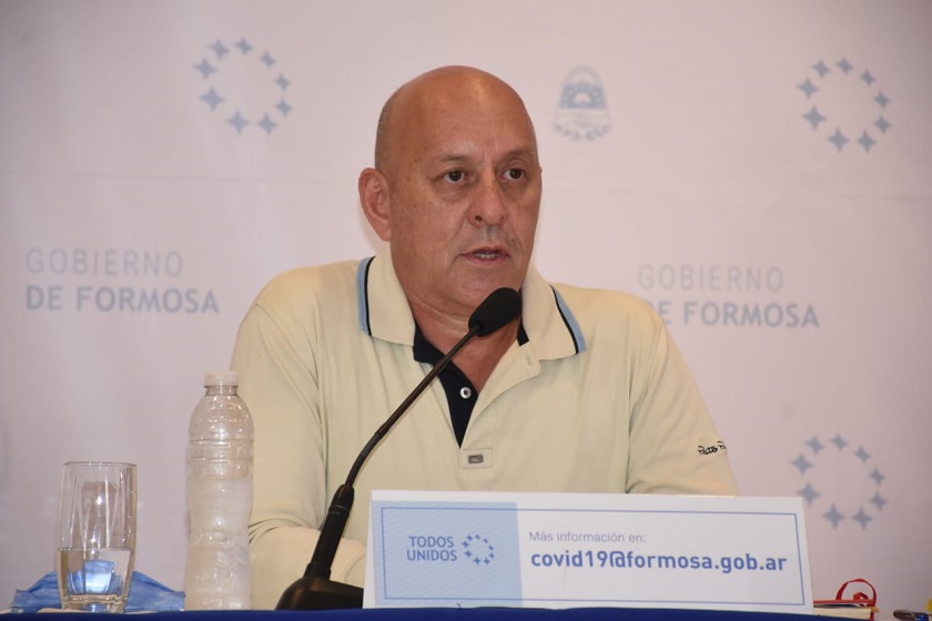 Romero Bruno presentó una proyección de posibles casos e instó a la comunidad a profundizar las medidas sanitarias