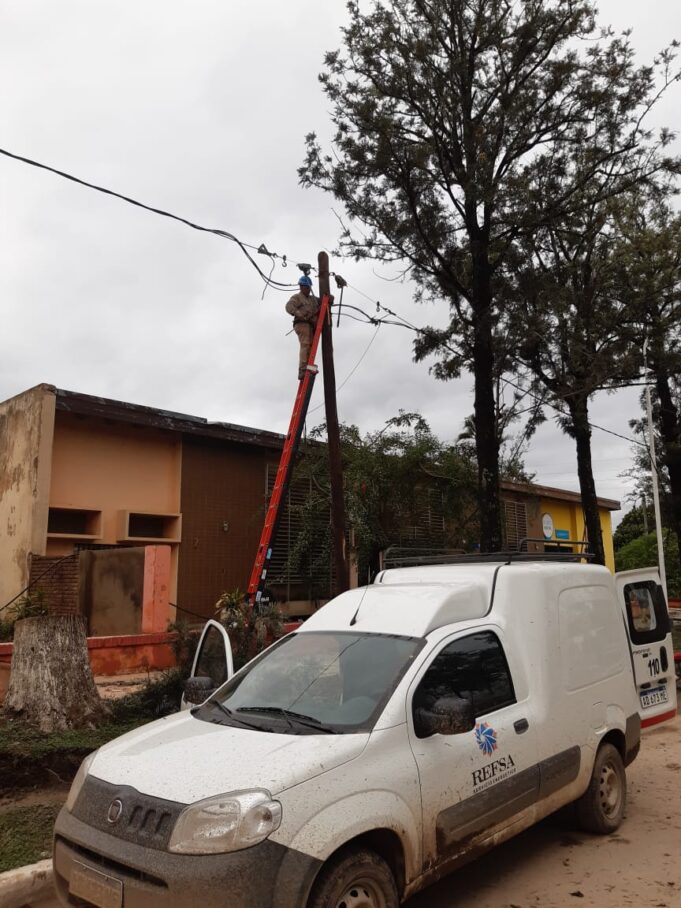 REFSA continúa los trabajos en las zonas rurales por los inconvenientes ocasionados por la tormenta del sábado