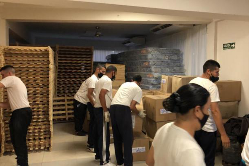 Fontex entregó 3 mil juegos de sábanas para las camas de los Centros de Alojamiento Preventivo