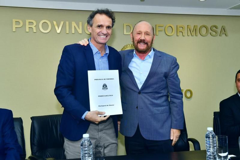 Gildo Insfrán valorizó los acuerdos para garantizar el ingreso de agua del Pilcomayo
