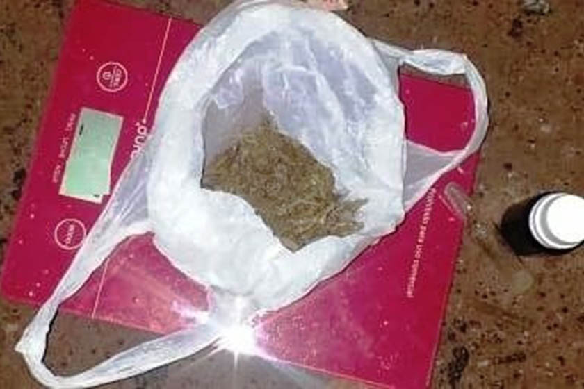 La Policía secuestró varios gramos de droga y detuvo a un joven