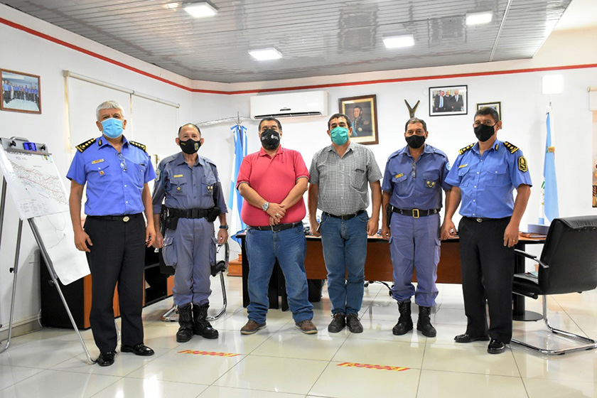 Insfrán dispuso el ascenso al grado inmediato superior de más de 1400 efectivos