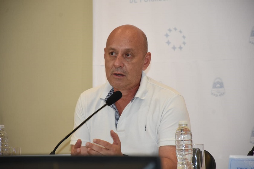 Los adultos mayores son los que más riesgo tienen de fallecer por COVID-19