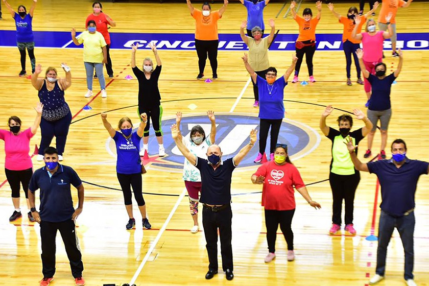 El gobernador Gildo Insfrán estuvo presente en la reapertura de los gimnasios terapéuticos