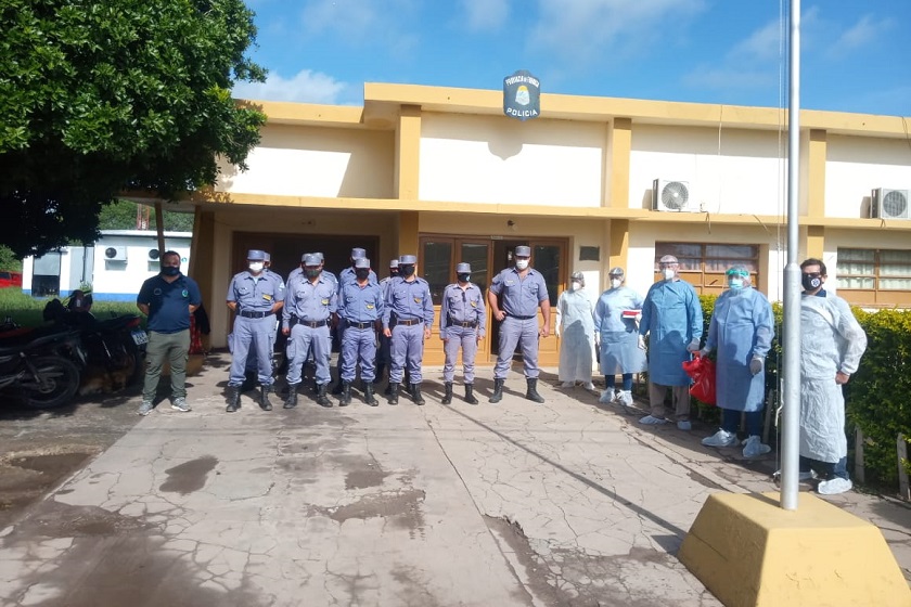 Testeos COVID al personal policial de Tatané