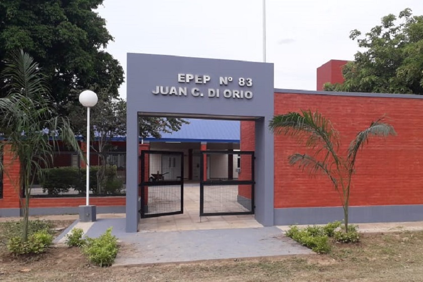 Gildo Insfrán inaugurará este jueves dos escuelas en Lugones, alcanzando la cifra histórica de 1393 obras