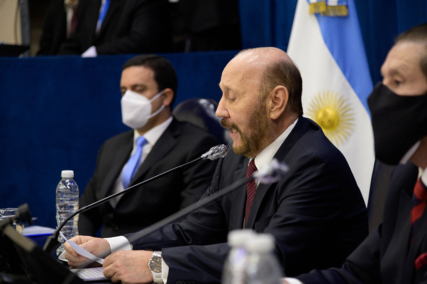 Gildo Insfrán confía en dejar atrás los momentos más difíciles de la pandemia con la vacunación de la población
