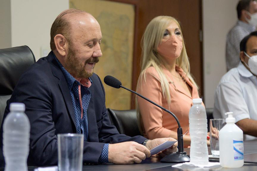 Gildo Insfrán anunció un 42% de aumento salarial para estatales y jubilados