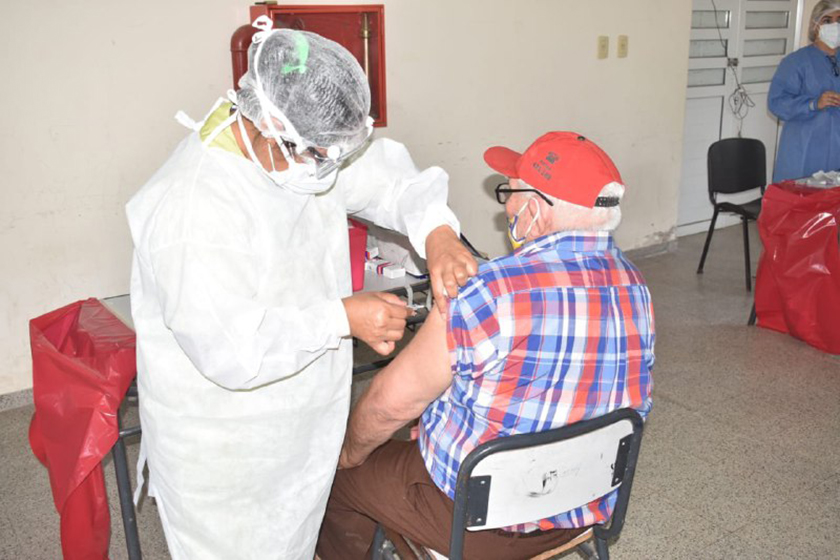 Clorinda: Adultos mayores de 70 a 79 años recibieron la segunda dosis contra el COVID-19