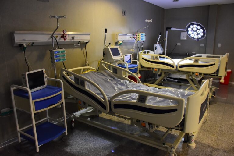 Fueron incorporadas 24 unidades de terapia intensiva en el Hospital Interdistrital Evita