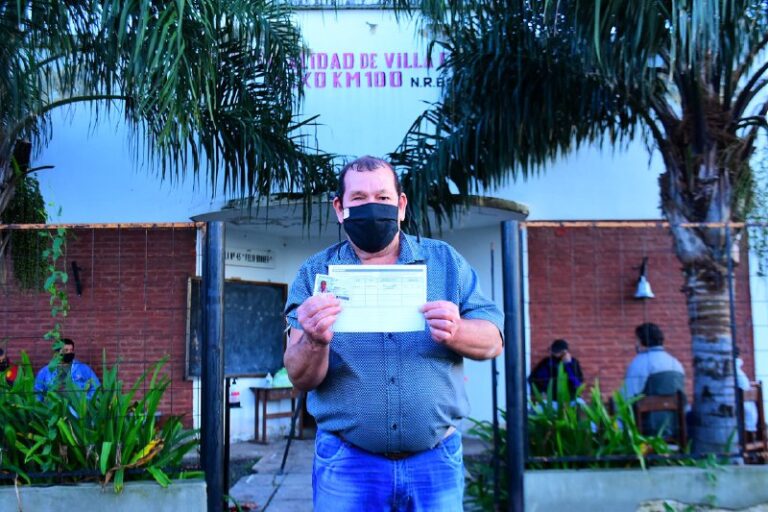 COVID-19: Se realiza la vacunación en localidades del sureste provincial