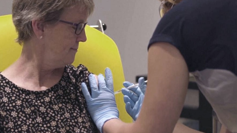 Coronavirus: revelan que retrasar la segunda dosis de la vacuna aumenta la inmunización