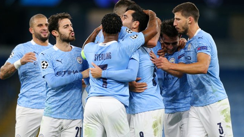 Manchester City estrena su título de la Premier League frente a Newcastle