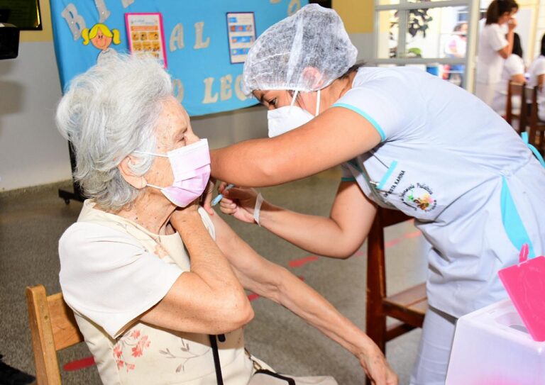 Formosa Capital: Mayores de 80 años recibirán este sábado la segunda dosis de la vacuna Covishield