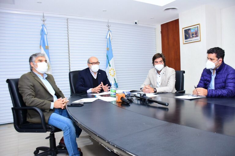 El Gobierno firmó con el Banco Formosa el convenio de asistencia financiera para PyMEs