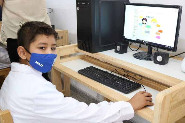 Educación: soberanía tecnológica y clases presenciales