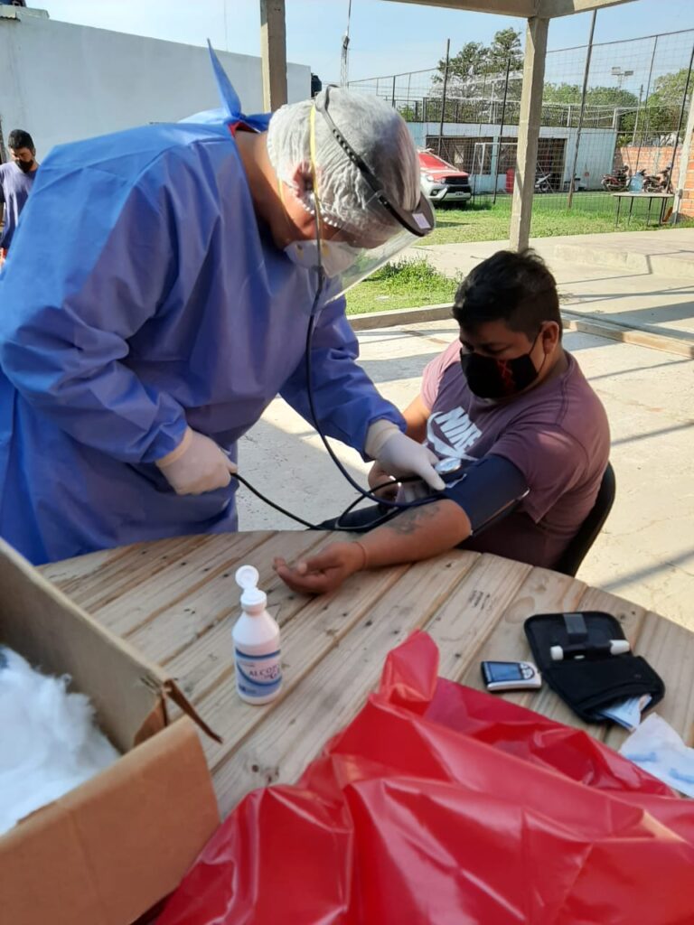 Pacientes diagnosticados con COVID destacan la buena atención en el CAS que funciona en la EPEP N°3