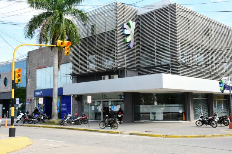 El Estado provincial abonará sueldos y aguinaldo en simultáneo a partir del 26 del corriente mes