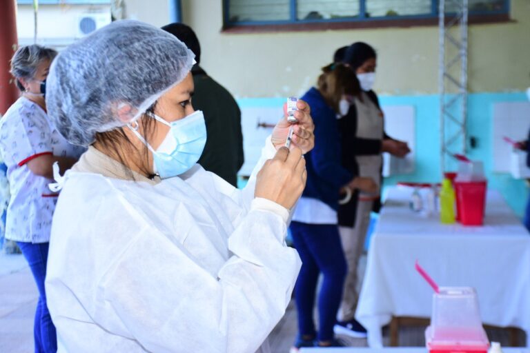 Más clorindenses reciben este viernes la segunda dosis de la vacuna Covishield