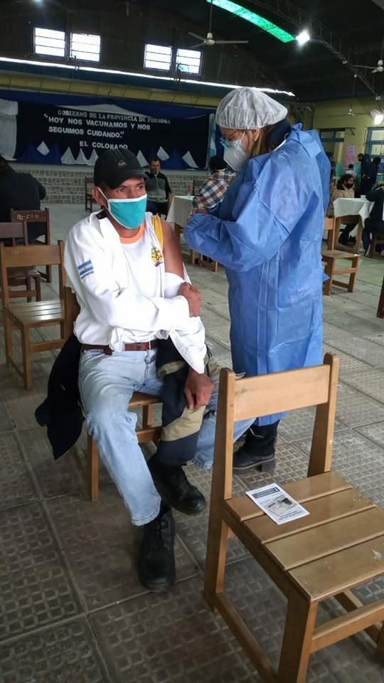 COVID-19: Concluida la jornada del domingo, este lunes prosigue la vacunación en el interior provincial