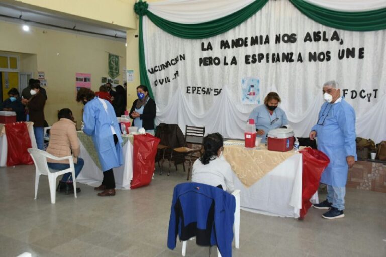 Vacunación contra el COVID19: múltiples jornadas se desarrollaron en el interior provincial