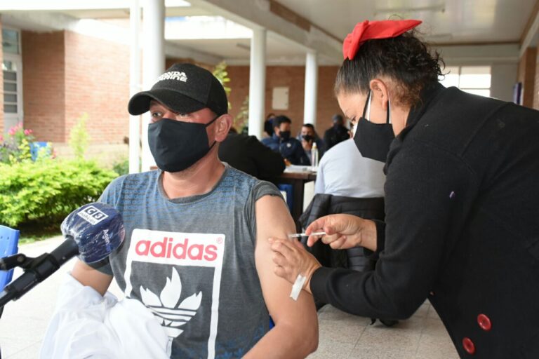 Se cumplió otra importante jornada de vacunación en el interior provincial