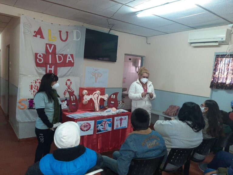 Estudiantes secundarios aprenden cuidados sobre salud sexualEstudiantes secundarios aprenden cuidados sobre salud sexual