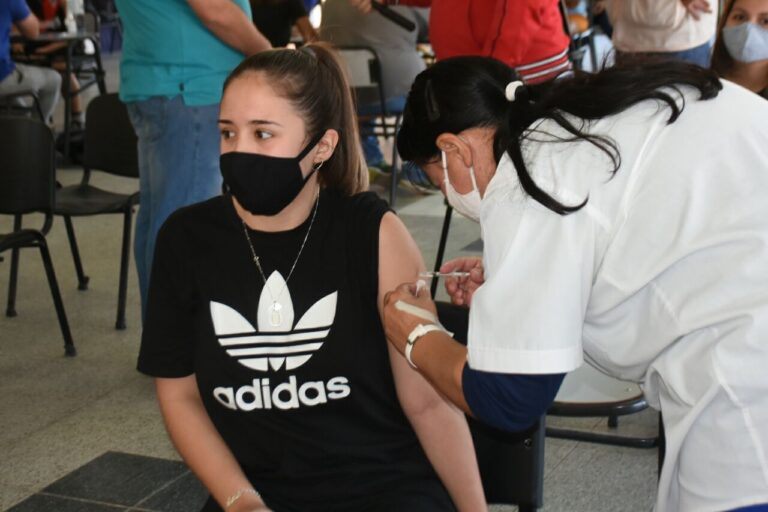 Inicia nueva semana de vacunación con jornadas en capital e interior