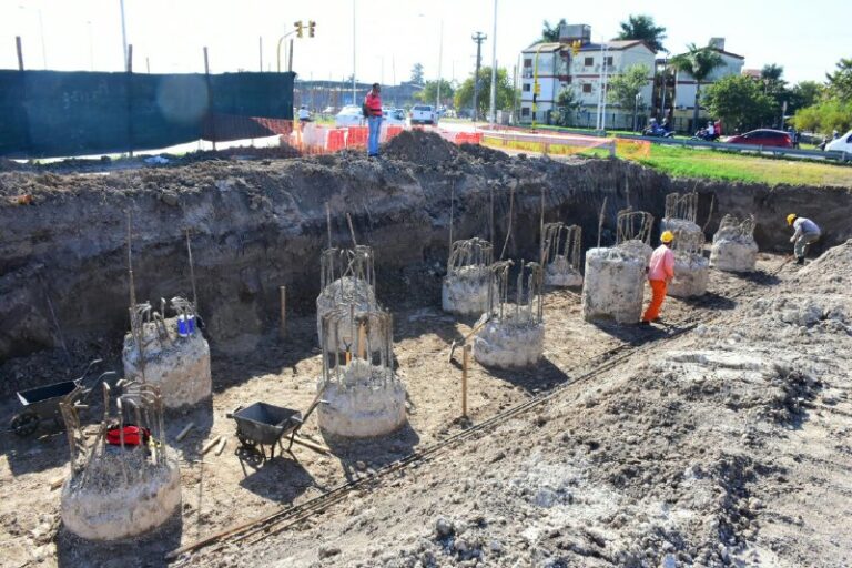 A cinco meses de su inicio, avanza a paso firme la construcción del puente sobreelevado en la Circunvalación