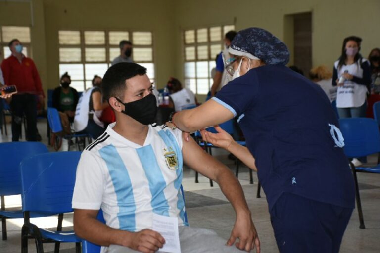 COVID-19: Clorinda ya vacunó, con la primera dosis, al público objetivo