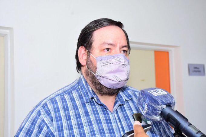 Bibolini se refirió a la combinación de vacunas contra el COVID19