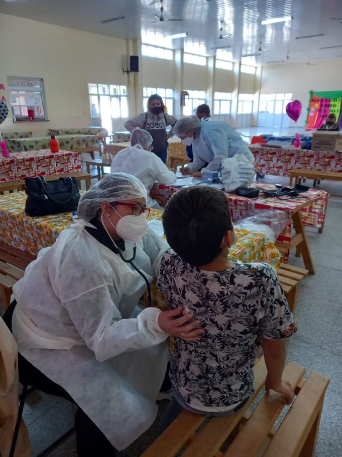 Libretas de salud escolar acompañada por exhaustivos controles en el nivel primario