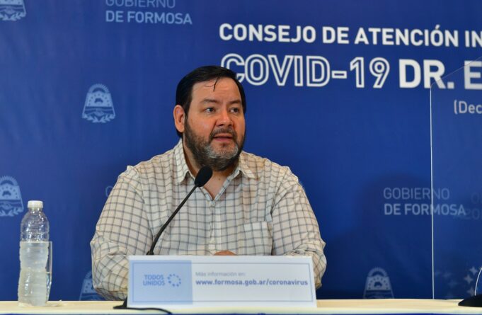 Bibolini informó que hay 57 pacientes con asistencia respiratoria mecánica