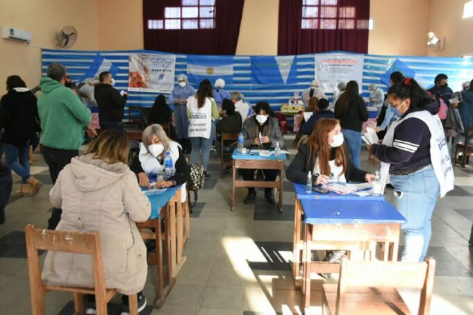 Domingo de vacunación para recuperados de COVID-19 de Capital y Clorinda