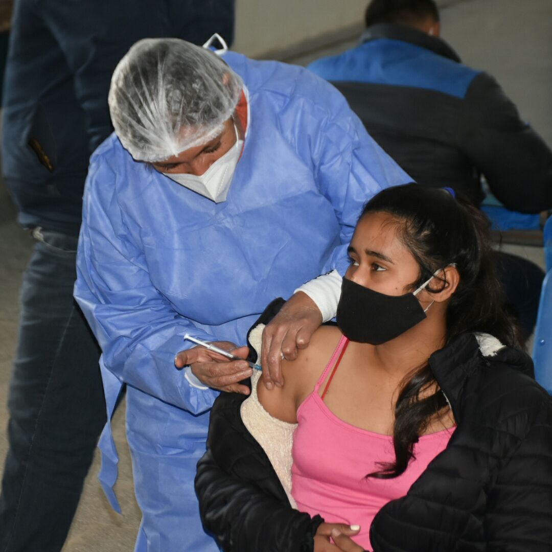 Con excelente respuesta de la comunidad, se desarrolló otra jornada de vacunación en Bartolomé de las Casas