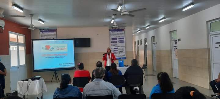 Hospital Distrital 2 de Abril: Brindó charla sobre hipertensión en el Día Mundial del Corazón